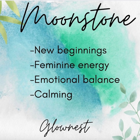 Moonstone moon carving - Picture 3 of 3